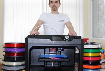 3D принтер MakerBot Replicator 5-го поколения уже в офисе